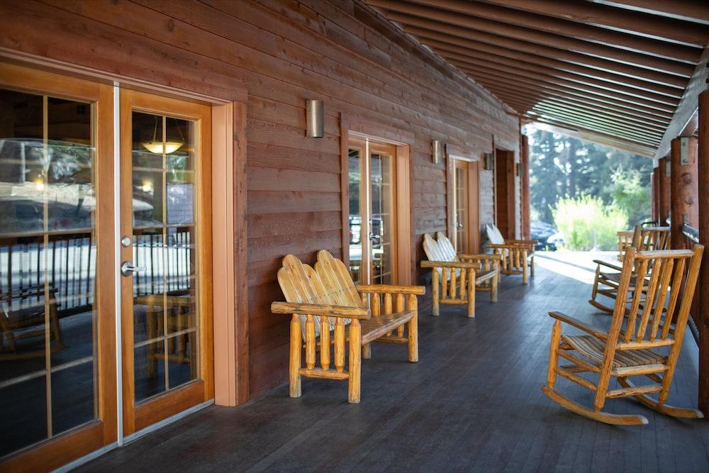 John Muir Lodge Hume Екстериор снимка