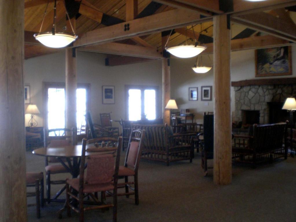 John Muir Lodge Hume Екстериор снимка