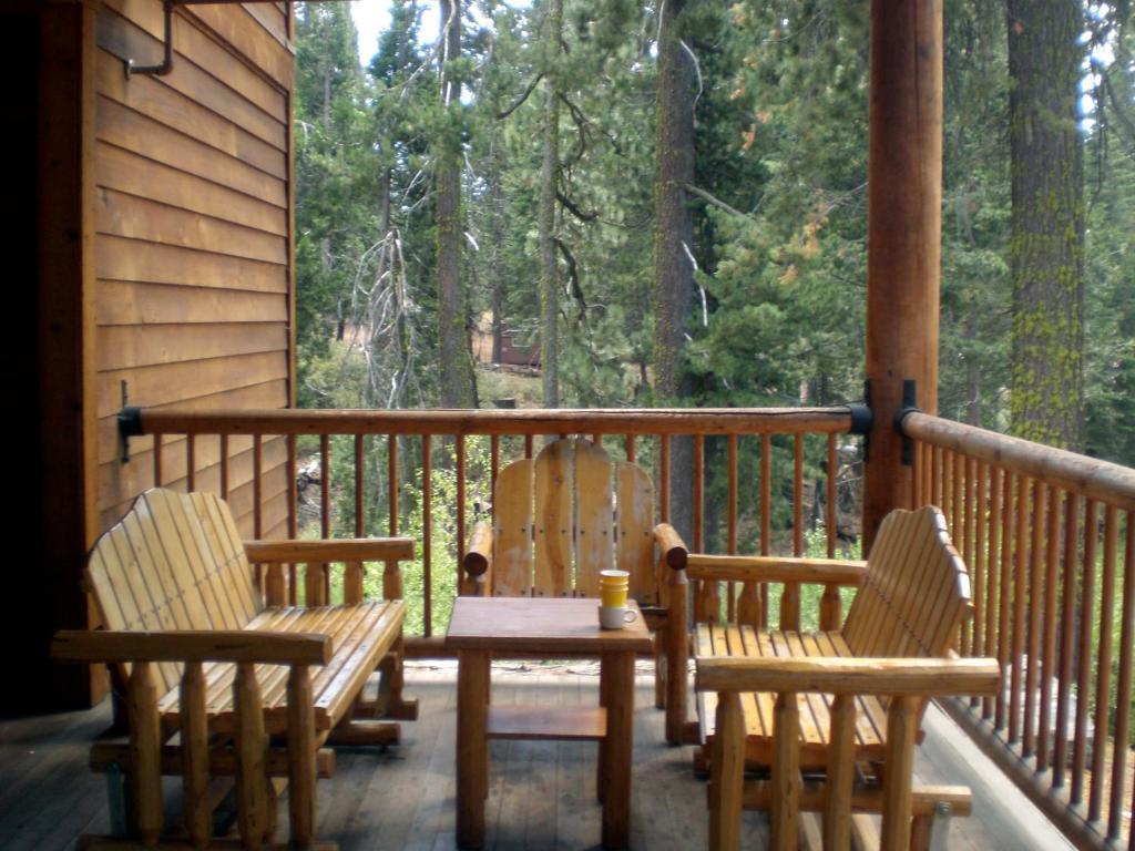 John Muir Lodge Hume Екстериор снимка